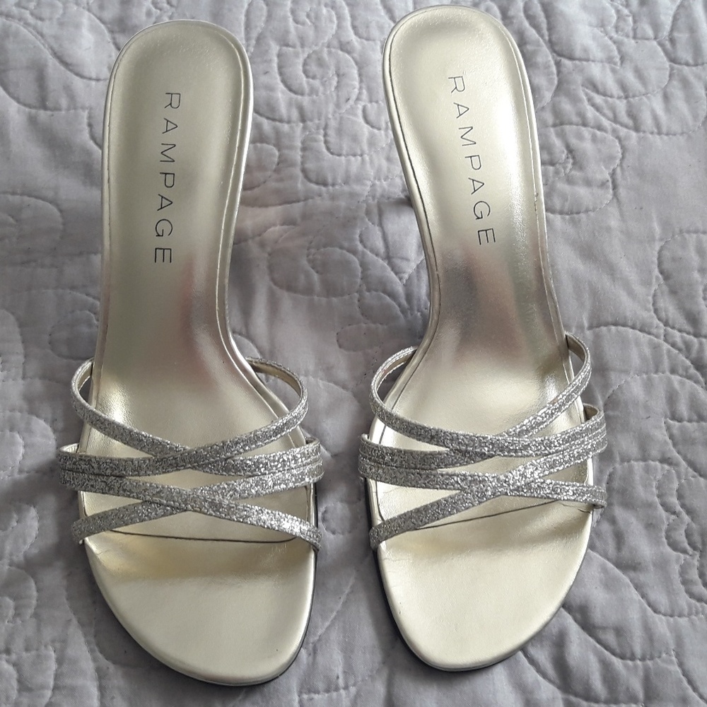 Glitter Gold Slip on Rampage heels size 7.5